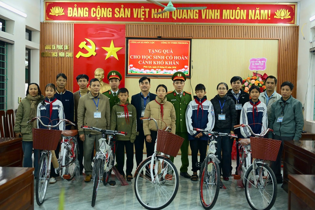 20 chiếc xe đạp được trao tặng học sinh có hoàn cảnh khó khăn