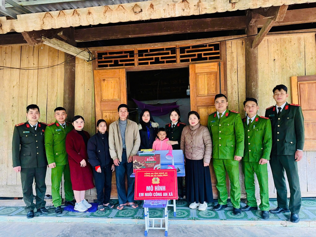 Mô hình “Em nuôi Công an xã” được Công an xã Châu Bình triển khai góp phần lan tỏa giá trị nhân ái trong cộng đồng