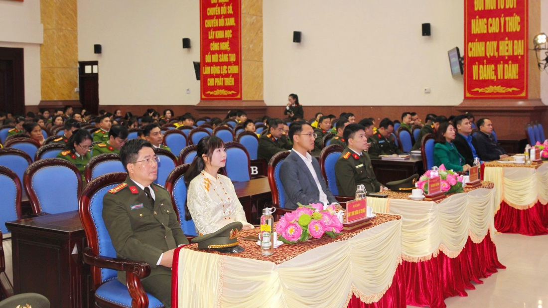 Đại biểu tham dự Hội nghị
