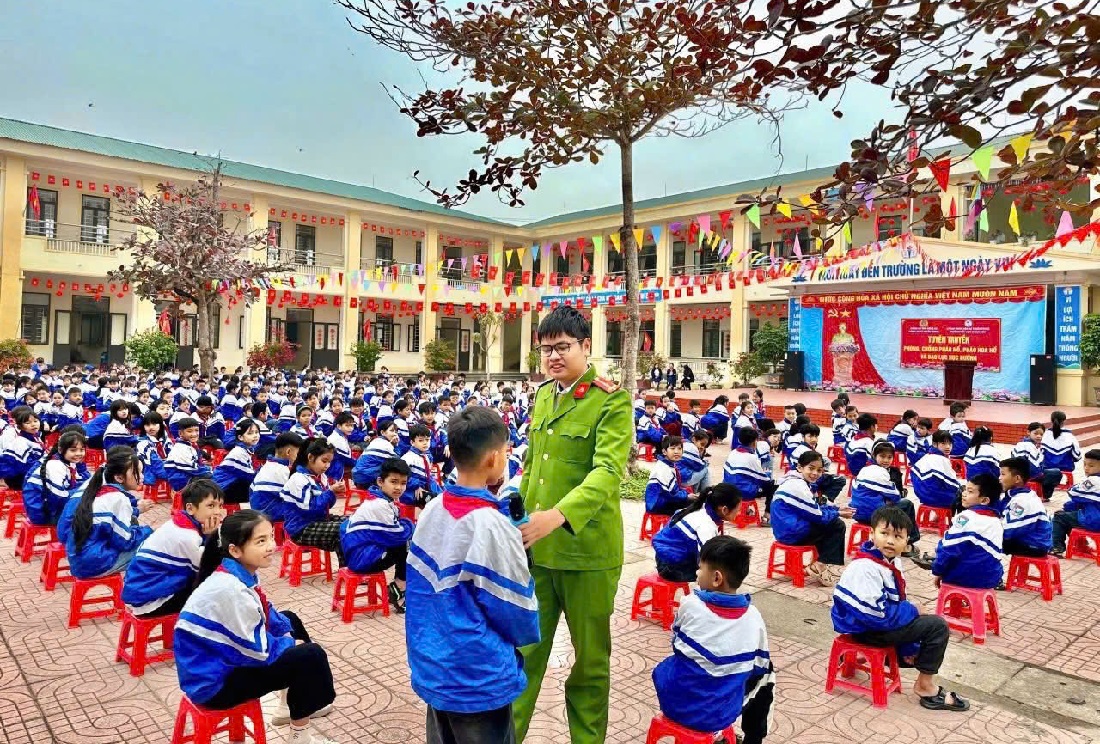 Toàn cảnh buổi tuyên truyền