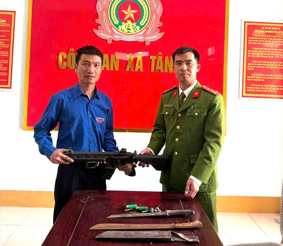 Thời gian tới, Công an xã tiếp tục đẩy mạnh tuyên truyền, vận động Nhân dân giao nộp vũ khí, vật liệu nổ, công cụ hỗ trợ