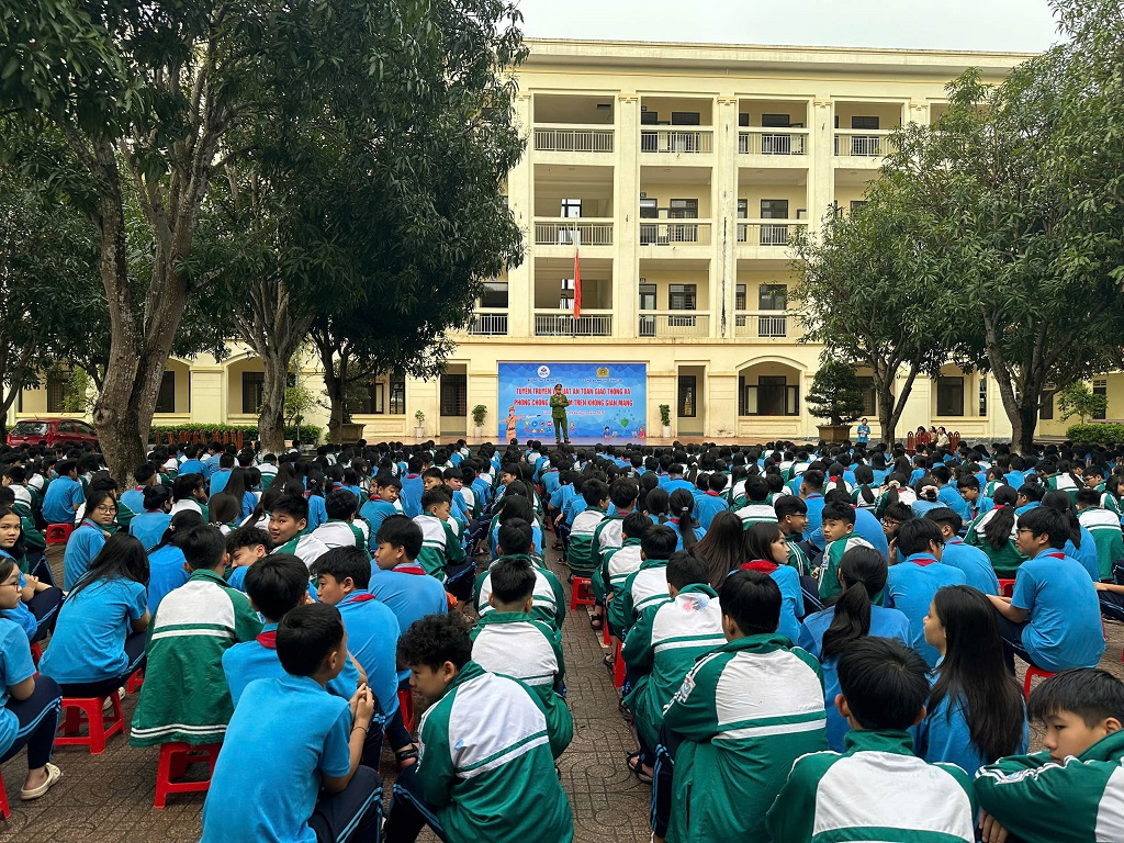 Toàn cảnh buổi tuyên truyền
