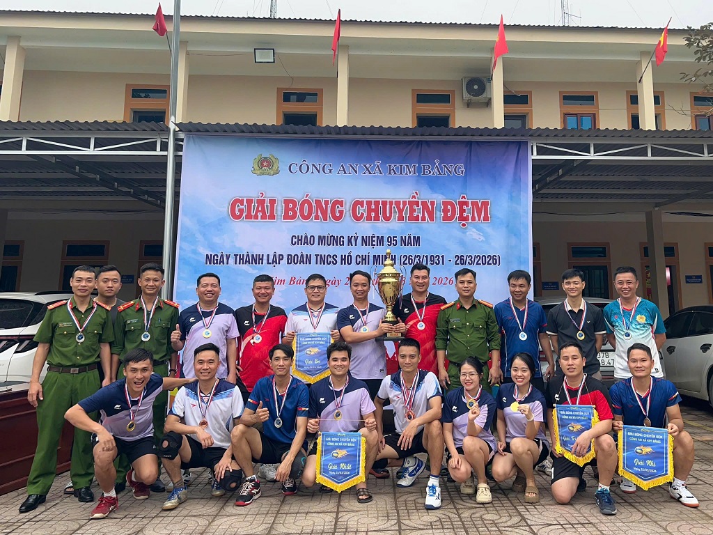 Giải bóng chuyền đệm tại Công an xã Kim Bảng