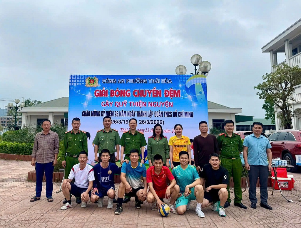 Công an phường Thái Hòa tổ chức giải bóng chuyền nội bộ gây quỹ thiện nguyện