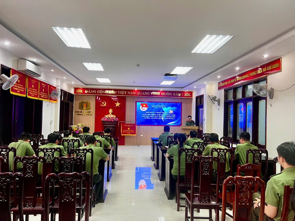 Toàn cảnh buổi sinh hoạt chính trị 