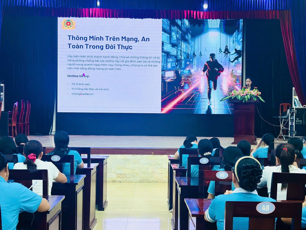 Toàn cảnh buổi tuyên truyền
