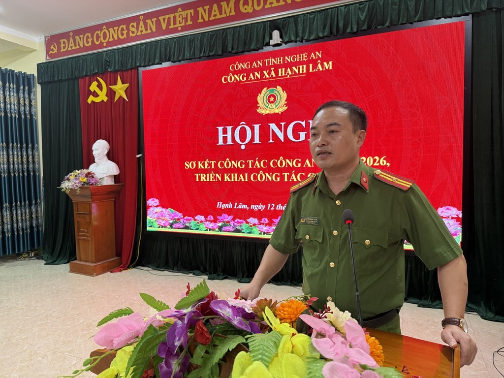 Đại diện Công an xã Hạnh Lâm phát biểu tại Hội nghị