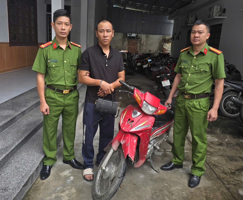 Đối tượng Nguyễn Văn Dũng và tang vật