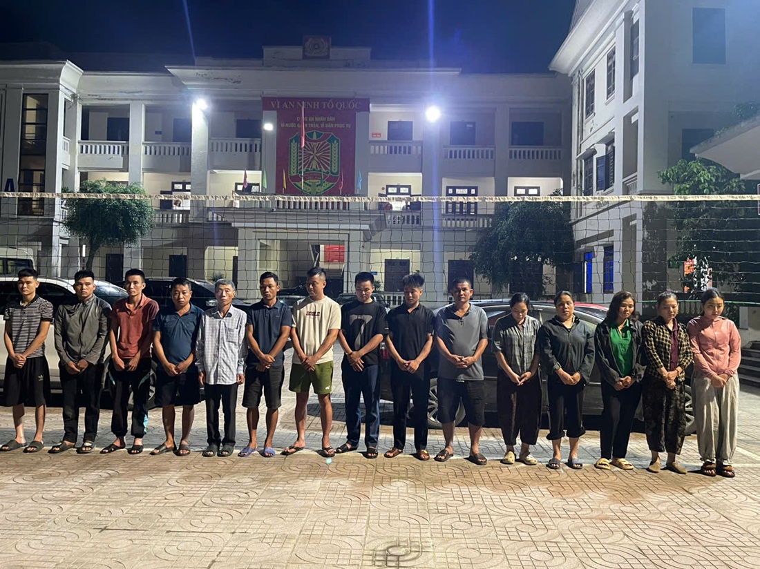 Các đối tượng tổ chức đánh bạc và đánh bạc bị cơ quan Công an bắt giữ