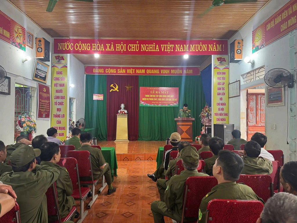 Toàn cảnh lễ ra mắt