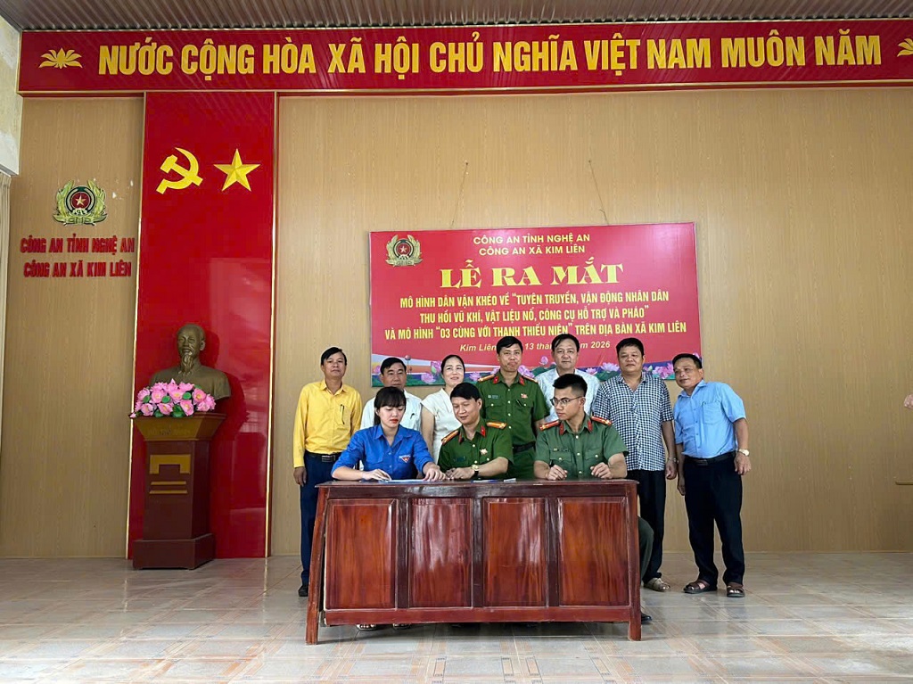 Ký cam kết thực hiện