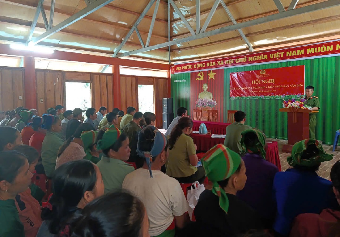 Đông đảo người dân tham gia Diễn đàn