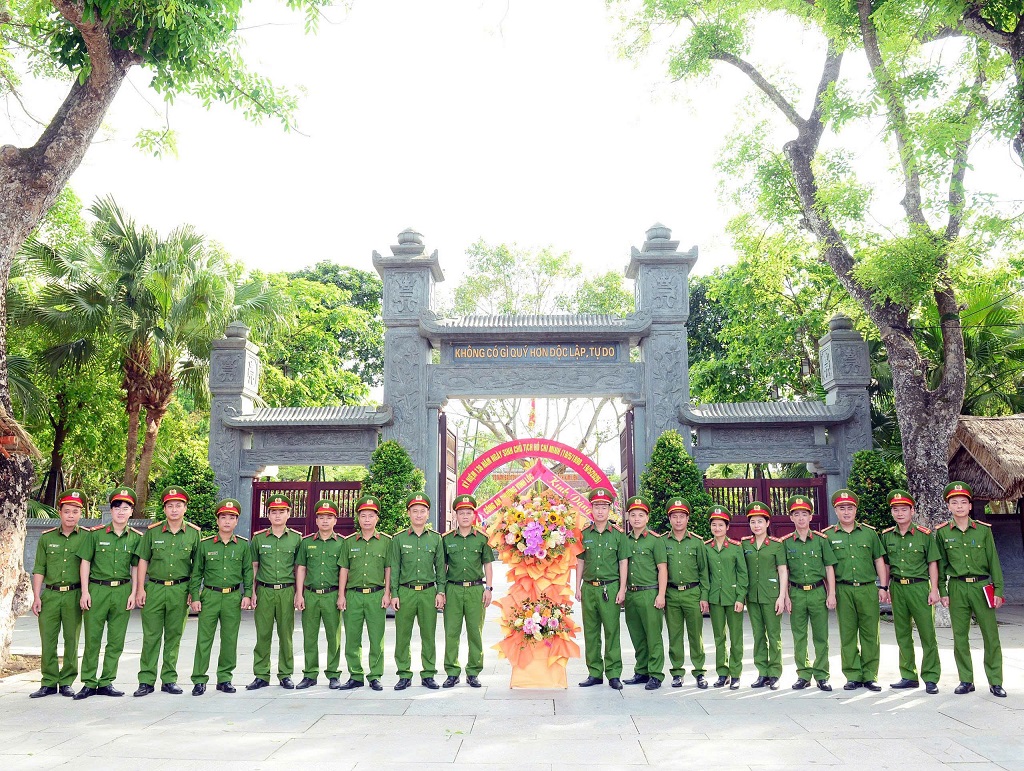 Công an phường Vinh Lộc quyết tâm hoàn thành xuất sắc nhiệm vụ được giao