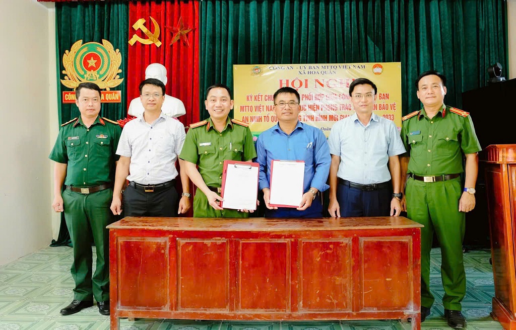 Công an xã Hoa Quân và MTTQ xã ký kết Chương trình phối hợp về “Đẩy mạnh phong trào toàn dân bảo vệ an ninh Tổ quốc trong tình hình mới” giai đoạn 2023 – 2033