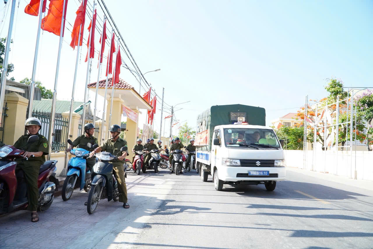 Ra quân hưởng ứng Tháng hành động phòng, chống ma túy