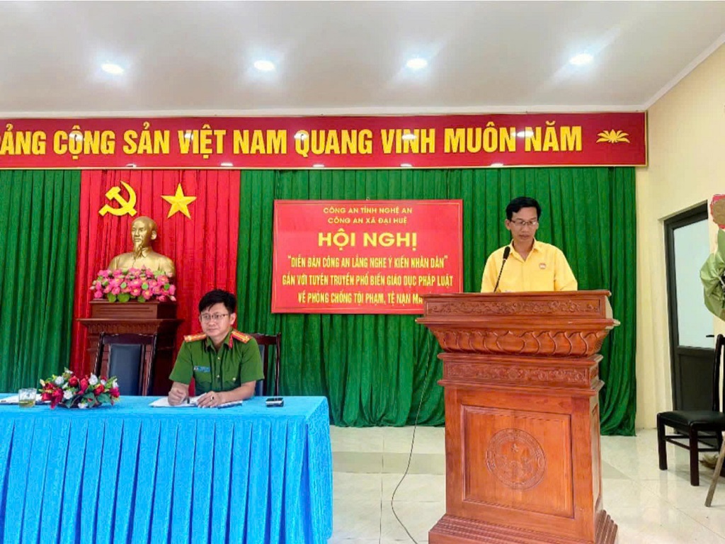 Tại diễn đàn