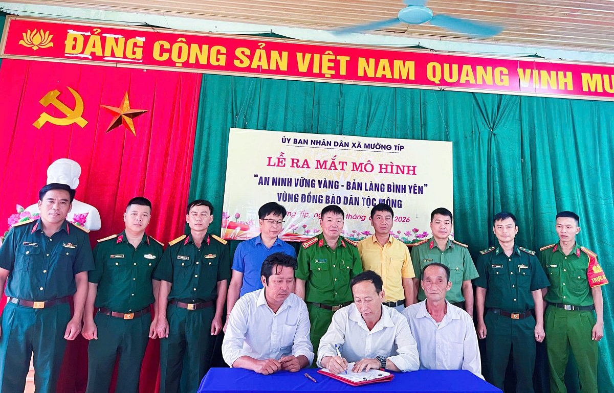 Lễ ra mắt mô hình “An ninh vững vàng – bản làng bình yên” tại bản Phù Khả 2, xã Na Ngoi