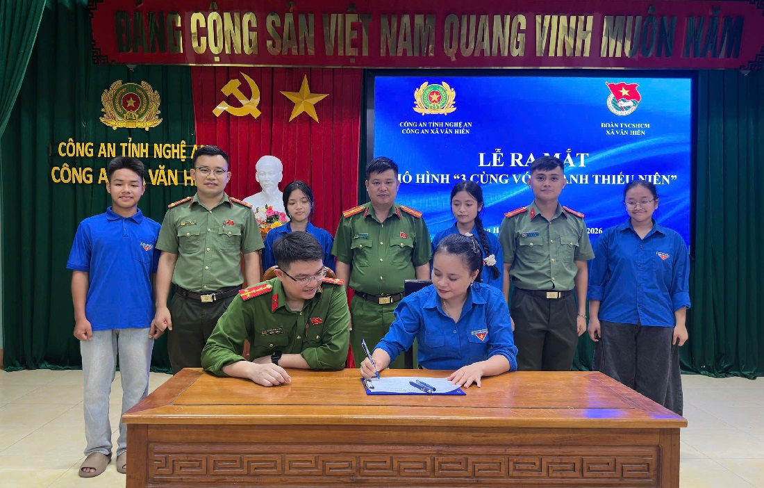 Ký kết thực hiện mô hình