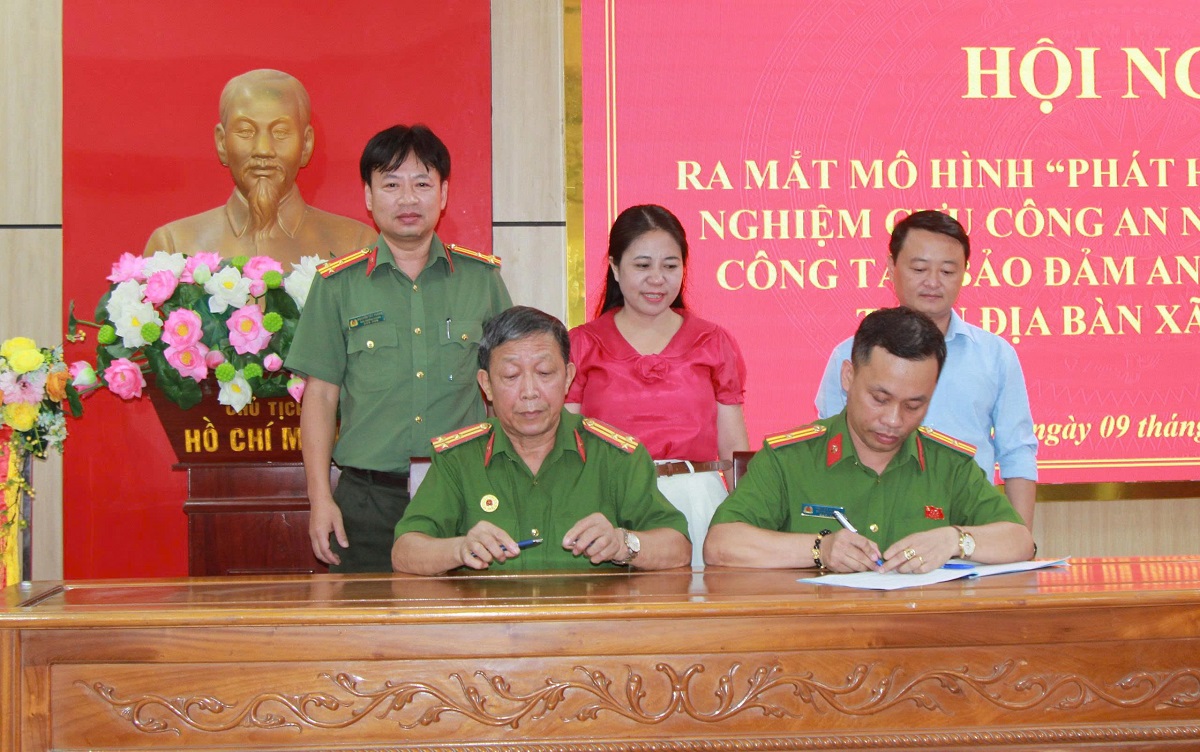 Ký kết quy chế phối hợp thực hiện mô hình 