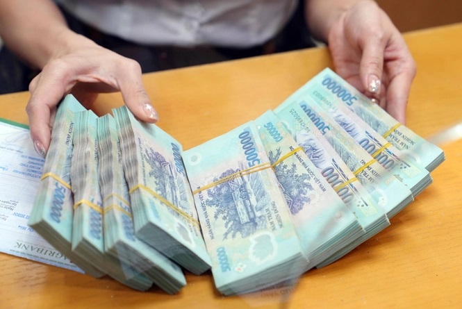 Mang tiền qua biên giới trái phép có thể bị phạt đến 75 triệu đồng