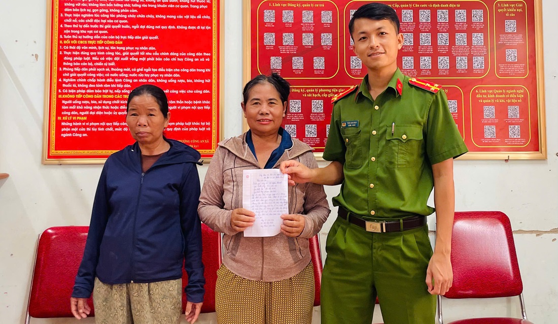 03 hộ gia đình viết thư cảm ơn Công an xã Nghĩa Khánh