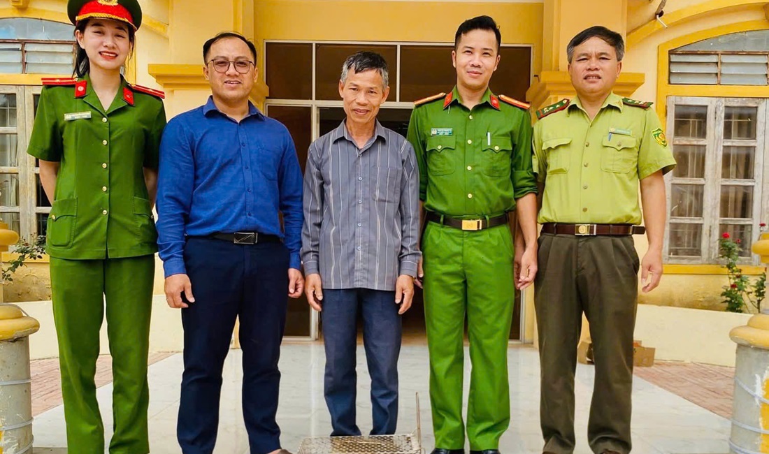 Công an xã Quỳ Châu tiếp nhận động vật rừng nguy cấp, quý, hiếm