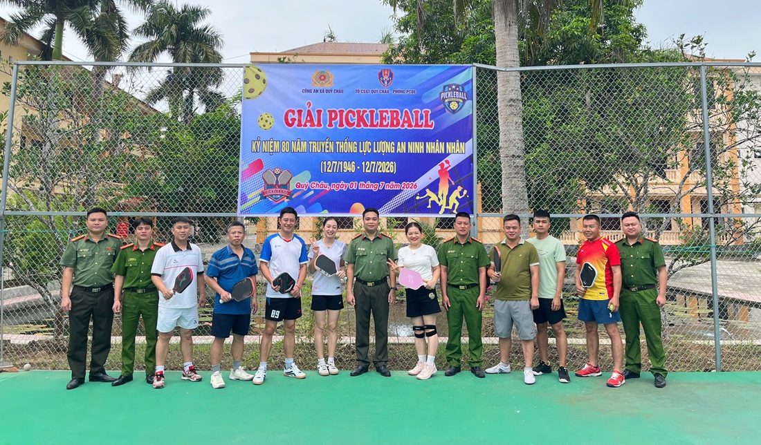 Công an xã Quỳ Châu tổ chức giải Pickleball