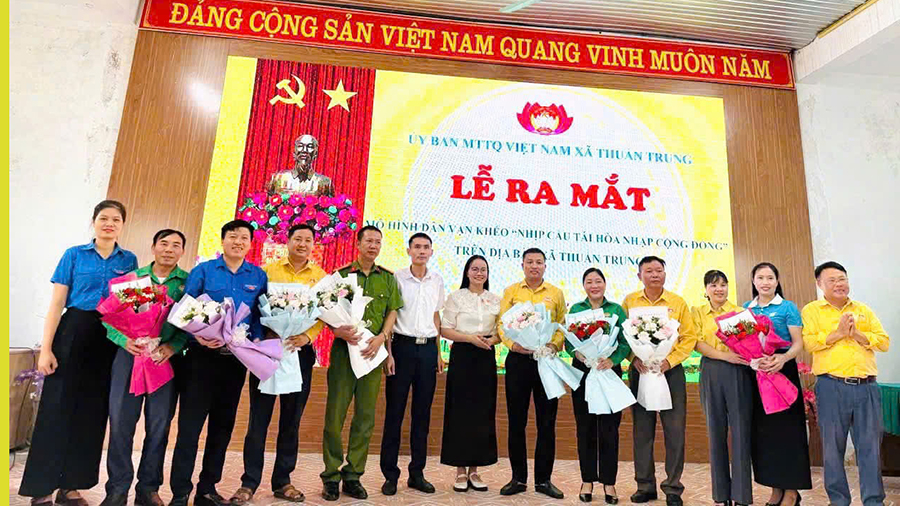Ra mắt Ban Chỉ đạo mô hình
