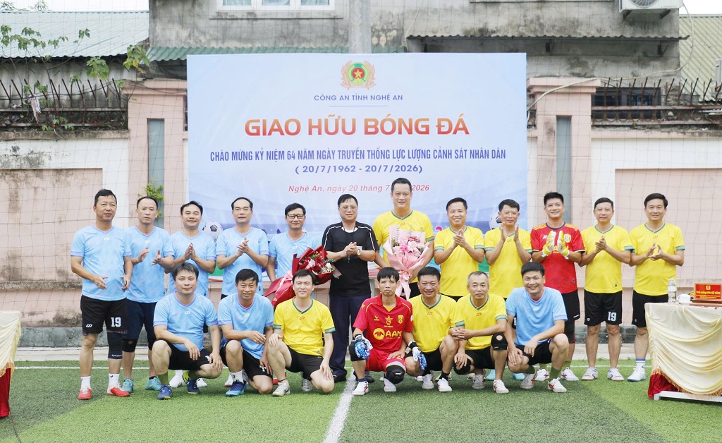 Tặng hoa lưu niệm