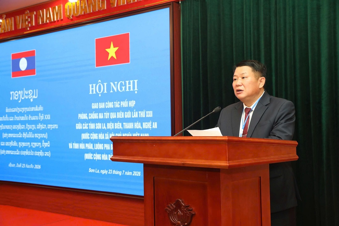 Phó Bí thư Thường trực Tỉnh ủy, Chủ tịch HĐND tỉnh Sơn La Lò Minh Hùng phát biểu khai mạc Hội nghị