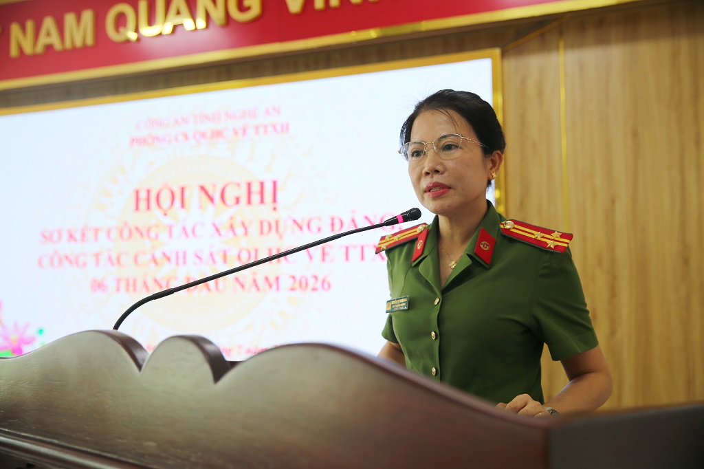  Lãnh đạo Phòng Cảnh sát quản lý hành chính về trật tự xã hội phát biểu