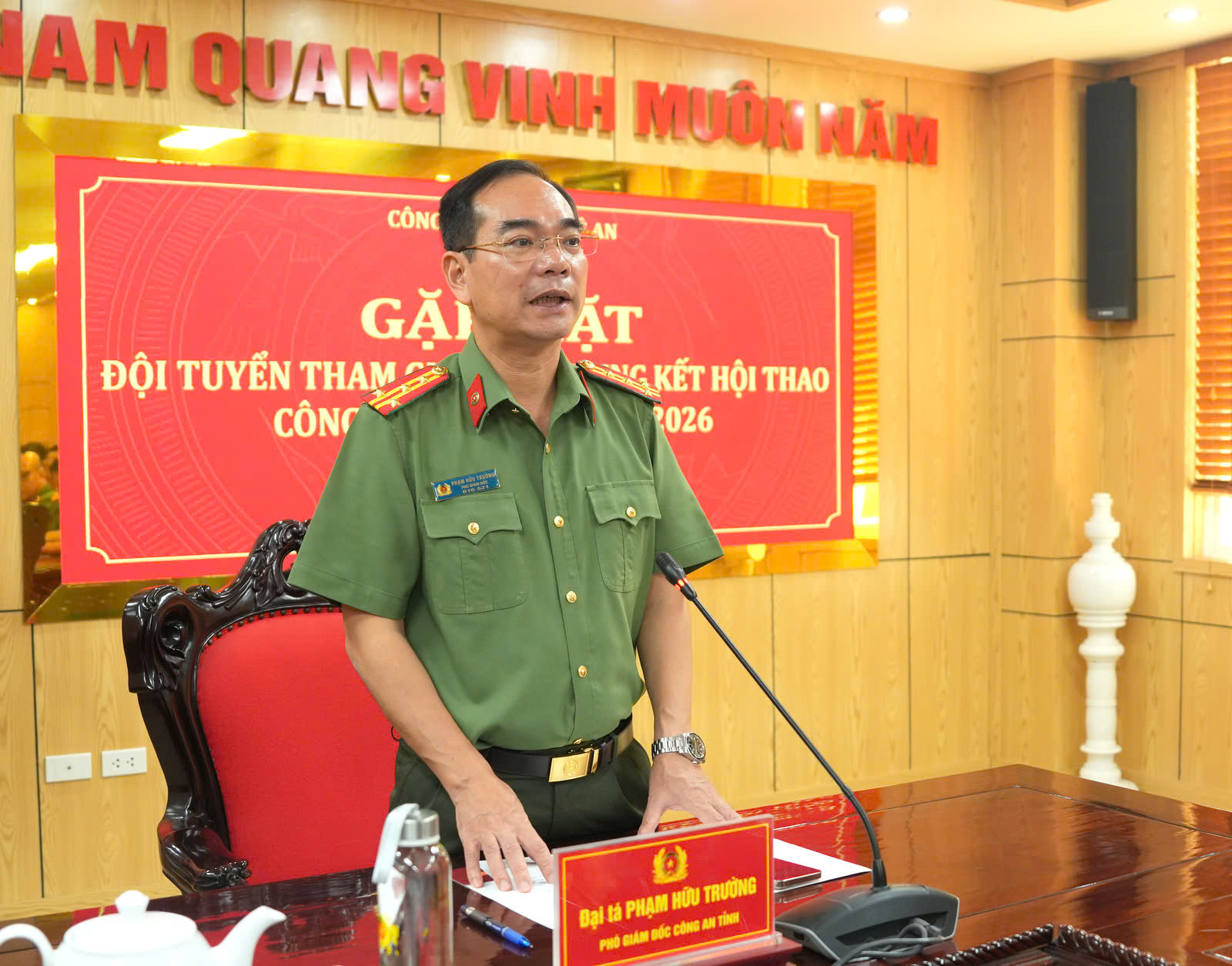 Đồng chí Đại tá Phạm Hữu Trường, Phó Giám đốc Công an tỉnh phát biểu