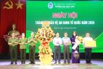 Đồng chí Đại tá Nguyễn Huy Khích dự Ngày hội toàn dân bảo vệ an ninh Tổ quốc tại Trường Đại học Vinh