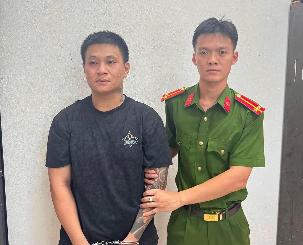 Công an xã Sơn Lâm bắt giữ 02 đối tượng phạm tội về ma túy