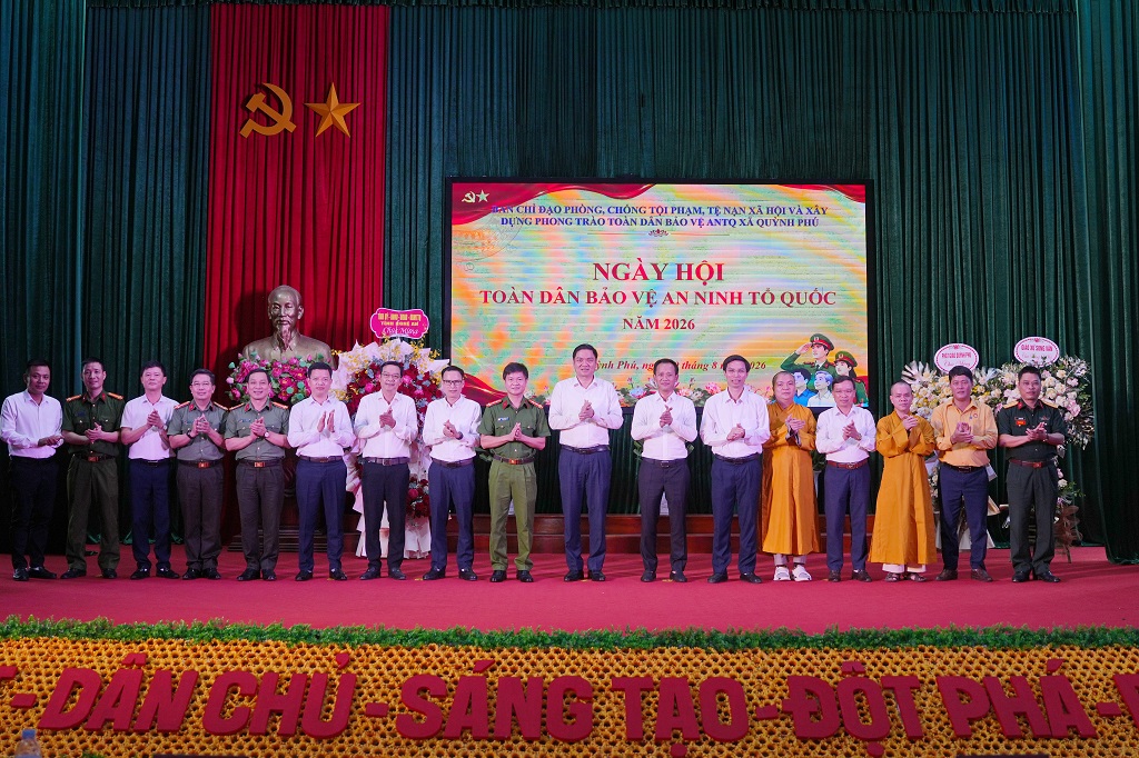 Đại tá Phạm Thành Long dự Ngày hội Toàn dân bảo vệ an ninh Tổ quốc tại xã Quỳnh Phú