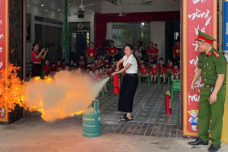 Tuyên truyền, trải nghiệm về PCCC và CNCH