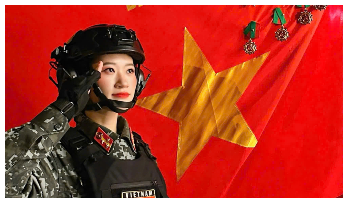 Lối ấy có ánh trăng soi đường
