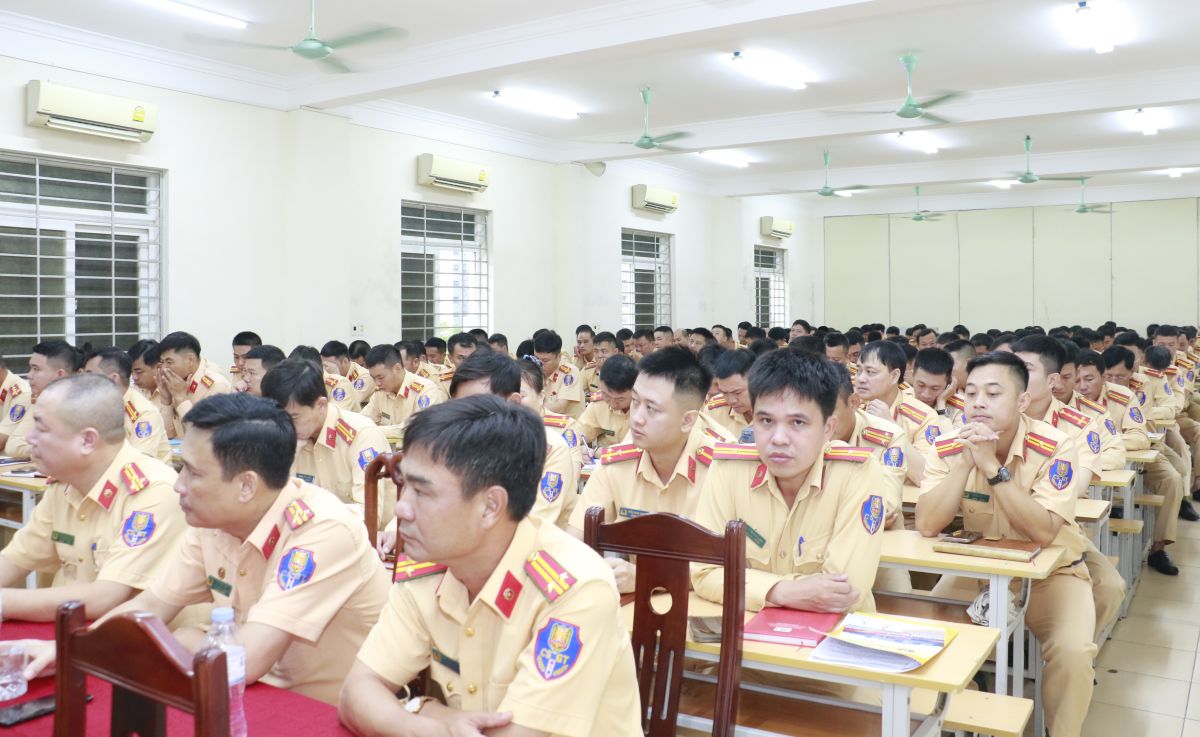 Lớp tập huấn thu hút 327 học viên tham gia