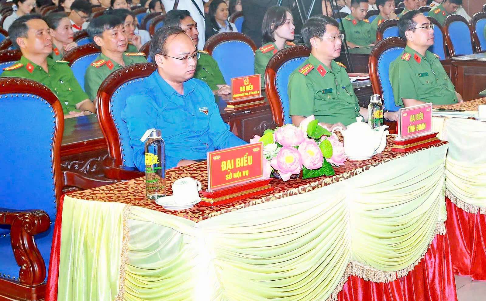Đại biểu tham dự 