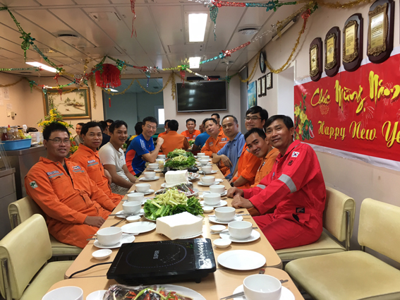 Liên hoan tất niên