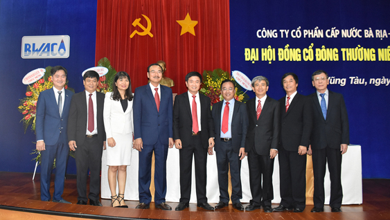 Thành viên HĐQT Công ty CP Cấp nước BR-VT BWACO ra mắt cổ đông.
