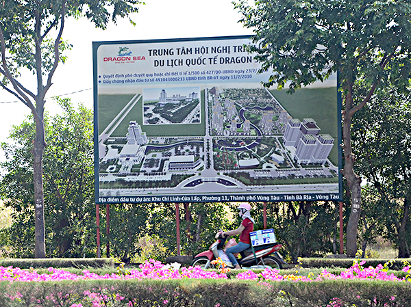 Nhiều dự án chậm triển khai thuộc lĩnh vực du lịch. Trong ảnh: Dự án Trung tâm Hội nghị triển lãm quốc tế Dragon Sea - Vũng Tàu chậm triển khai.
