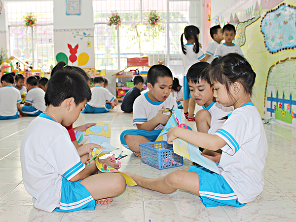 Học sinh Trường MN Ánh Dương (TP.Vũng Tàu) trong giờ học. 