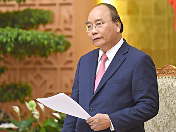 Thủ tướng Nguyễn Xuân Phúc phát biểu tại phiên họp.