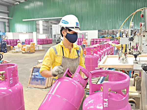 Sản xuất bình gas tại PVGas South.