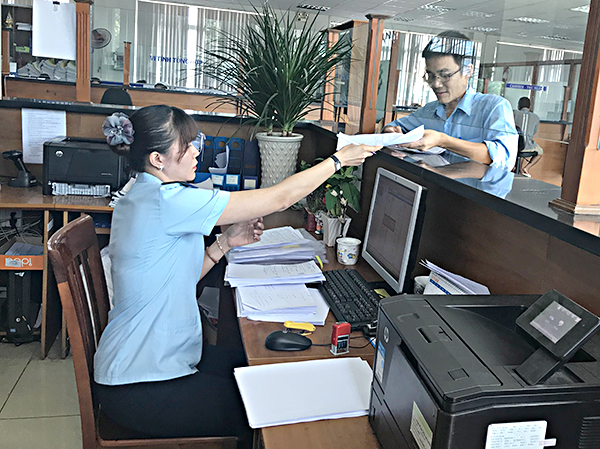 Doanh nghiệp làm thủ tục tại Chi cục Hải quan Cái Mép.