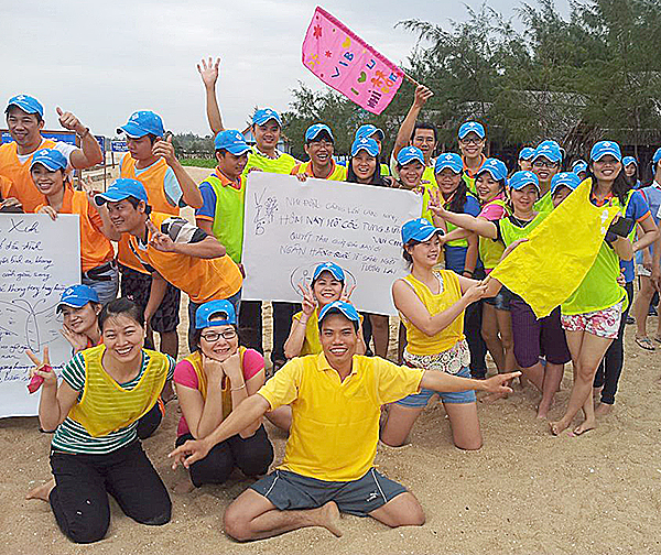 Tại BR-VT, các điểm đến như Hồ Cốc, Hồ Tràm, Long Hải thu hút đông khách đặt tour trong dịp lễ Quốc khánh 2-9. Trong ảnh: Nhóm du khách đến từ Ngân hàng Quốc tế (TP.Hồ Chí Minh) tham gia tour của OSC Việt Nam Travel tại Hồ Cốc (huyện Xuyên Mộc).