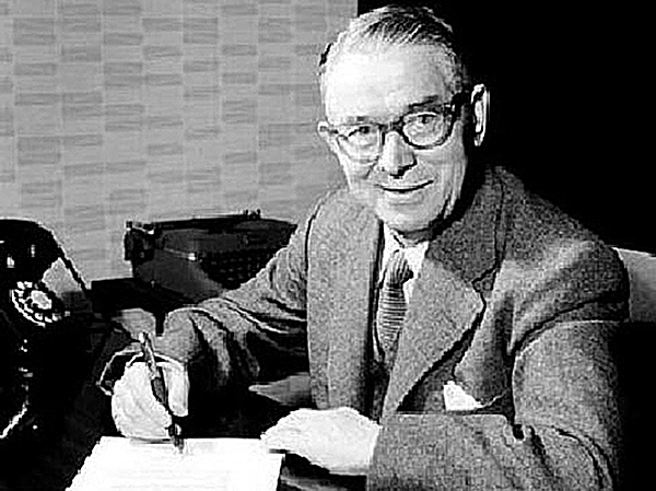 Ole Kirk Christiansen, người phát minh ra đồ chơi LEGO. 
