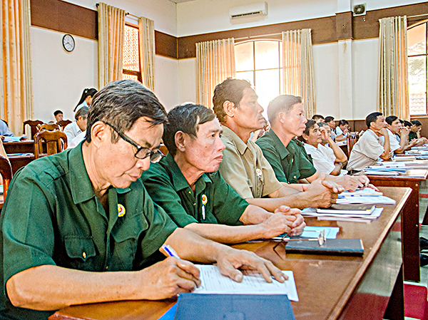 Các CCB tham gia lớp tập huấn. Ảnh: BẢO KHÁNH