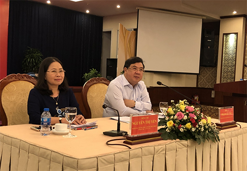Đồng chí Phạm Gia Túc, Phó Trưởng Ban Nội chính Trung ương và đồng chí Nguyễn Thị Yến, Phó Bí thư Thường trực Tỉnh ủy, Trưởng Đoàn đại biểu Quốc hội tỉnh BR-VT tham dự tọa đàm.